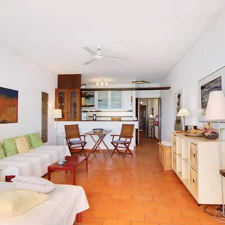 Mar 95 Apartamento *